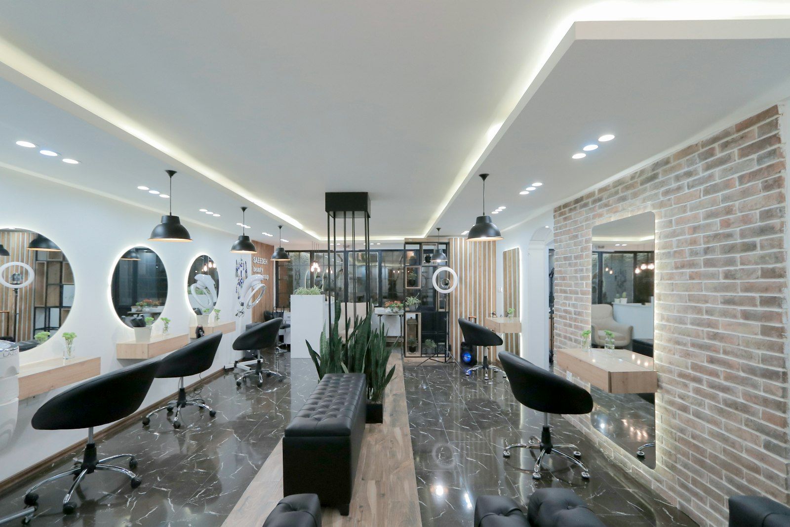 Round mirrors along the styling floor